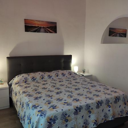 Tra Il Mare E Il Borgo - Pulsano Apartment Exterior photo