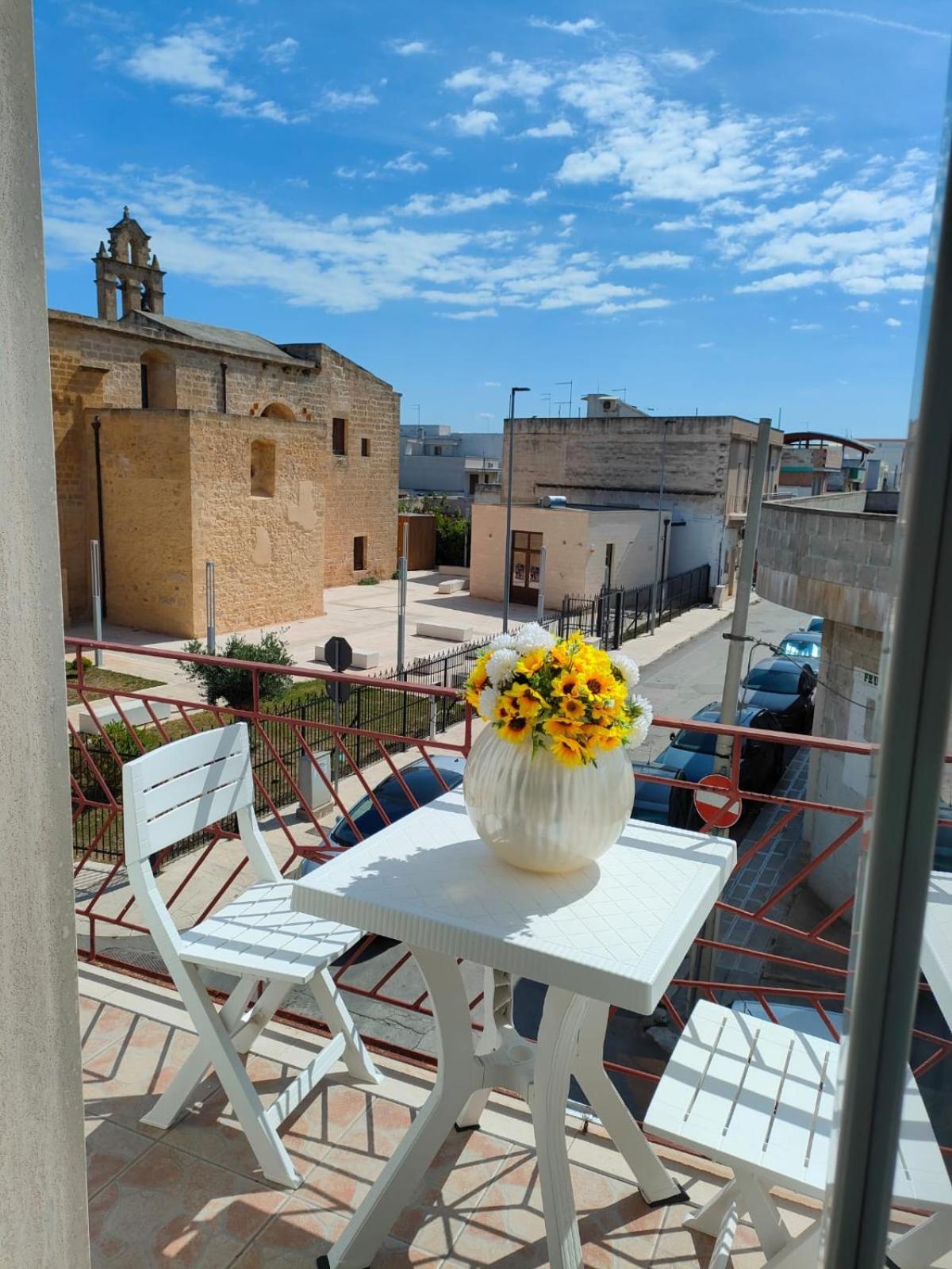 Tra Il Mare E Il Borgo - Pulsano Apartment Exterior photo